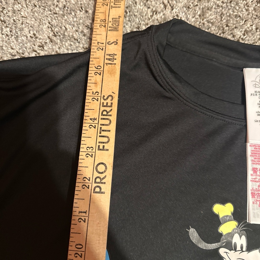 Disney Black T-Shirt with Goofy Graphic - Picture 2 of 7